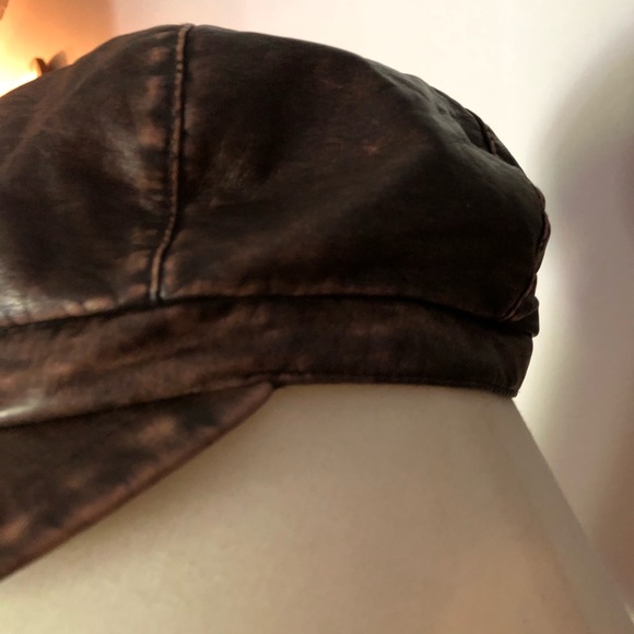 Leather hat - Picture 2 of 3